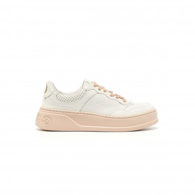 GUCCI WOMEN'S GG EMBOSSED SNEAKER 684911 1XL10 9014